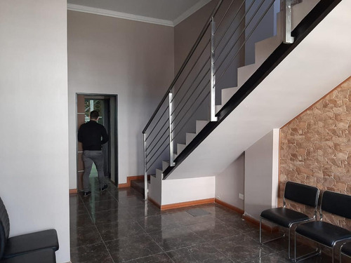 Venta - Edificio Comercial - Vicente Lopez, A Metros De Au. Panamericana
