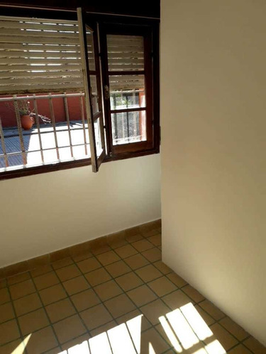 Venta Casa Esquinera 2 Dormitorios En Maldonado