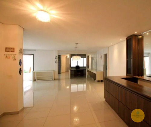 Imagem 4 de 15 de Casa Térrea 4 Suítes, 600m2 - Ic575