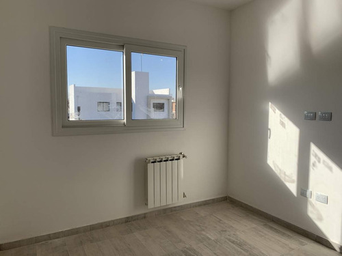 Imagen 7 de 12 de La Calandria Dúplex En Venta 3 Dormitorios