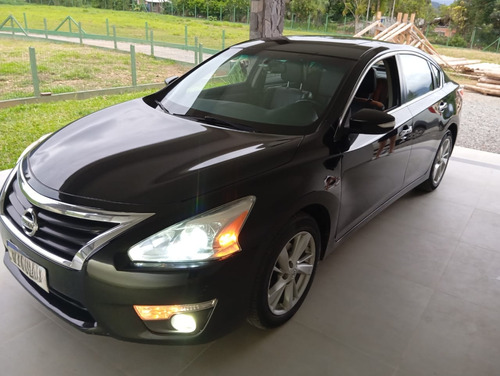 Nissan Altima 2.5 Sl Aut. 4p