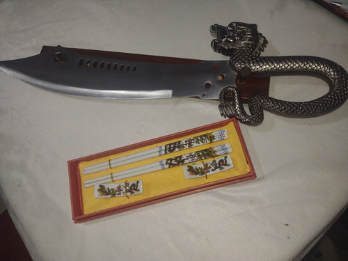 Daga Fuego De Dragon Curva Con Base Original Japonesa (Usado)
