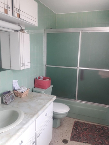 Imagen 9 de 14 de Apartamento En Venta Boulevar El Cafetal 160m2 4hab + Serv 1 Estac. Techado