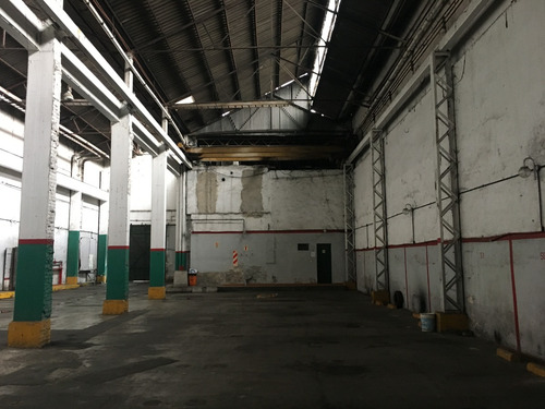 Galpon Con Salida 2 Calles De 1600 M2 , Altura 8 Metros Y 600 M2 De Oficinas En 3 Plantas