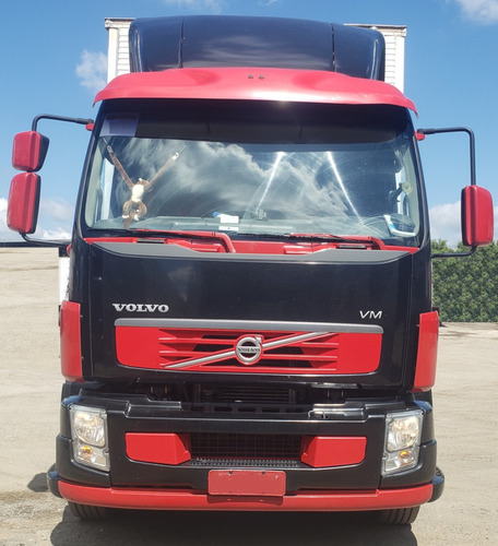 Volvo Vm 270 Leito Bitruck 8x2 Baú 11,50 Metros Plataforma