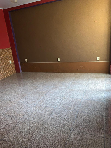 Terreno 300m2, Com 1 Casa De 3 Dormitórios