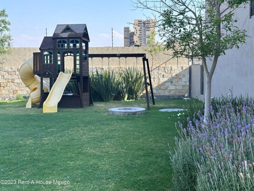 Imagen 16 de 18 de Casa A Estrenar En La Vista Con 4 Recamaras Y Roof Garden Equipado Con Baño Y Salón. Cuarto De Servicio Rcs