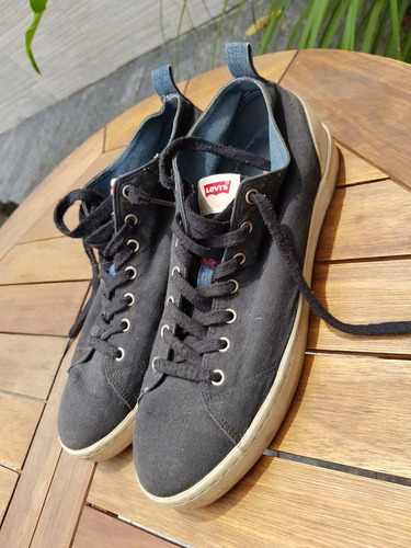 Tennis Levi's Masculino (desapego)