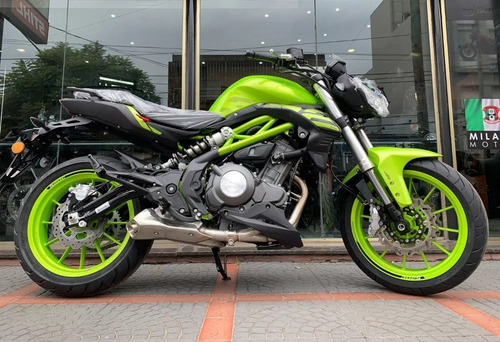 Benelli 302s Duomo Motos
