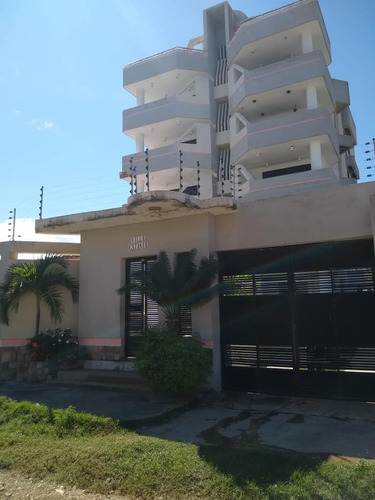 Imagen 3 de 13 de María Vende Para Inversionistas Edificio Residencial Chichi