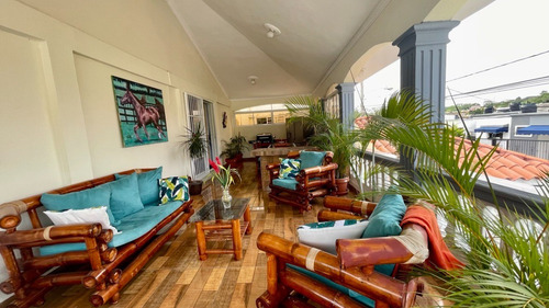 Imagen 2 de 15 de Casa En Venta En Altos De Arroyo Hondo, Arroyo Hondo, Cercano Embajada Americana, Ciudad Real, Avenida Republica De Colombia, Don Honorio, Villa Claudia, Av Jacobo Majluta,carmen Maria, Santo Domingo