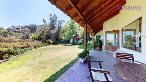 Casa En Venta De 4 Dorm. En Vitacura