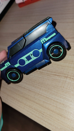 Figura Transformers Animated Soundwave Takara Tomy Japones (Usado)