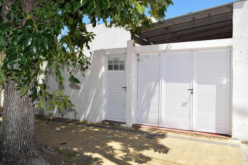 Imagen 1 de 30 de Venta De Casa En Berisso. Excelente Ubicación