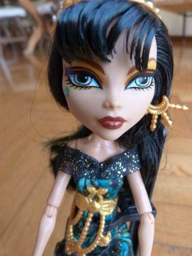 Monster High Cleo de Nile Frights, camera, action black carpet BDF25