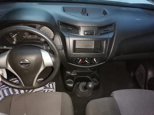 Imagen 9 de 14 de Nissan Np 300 2.5 Chasis Cabina Dh Pack Seg Mt