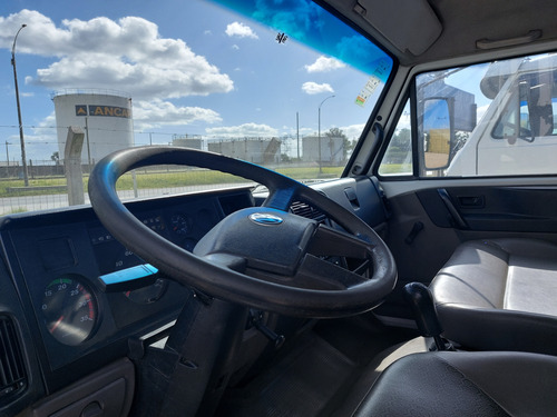 Volkswagen 8120