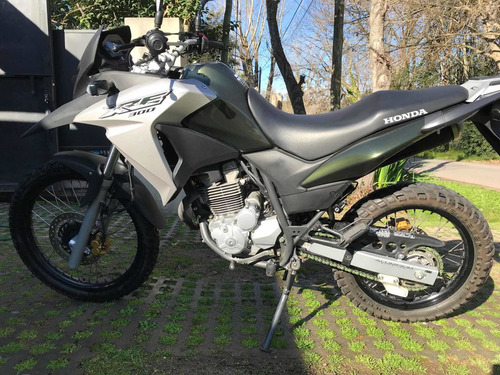 Imagen 2 de 19 de Honda Xre 300 Año 2019 6.700 Km