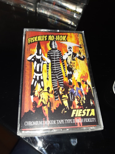 Fiskales Ad-hok - Fiesta Ramones Miserables Punk The Clash