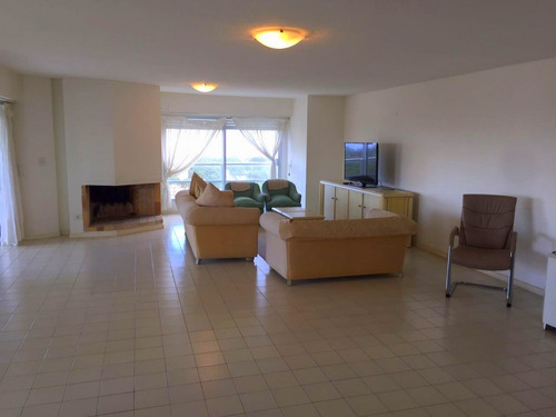 Departamento En Venta En Roosevelt