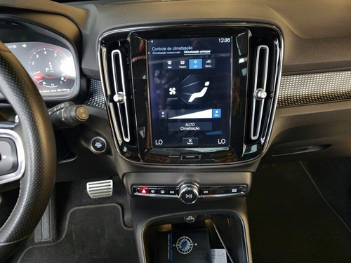 Volvo XC40 2.0 T5 GASOLINA R-DESIGN AWD GEARTRONIC