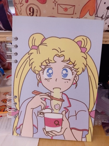 Cuaderno Serena Comiendo Ramen- Sailor Moon