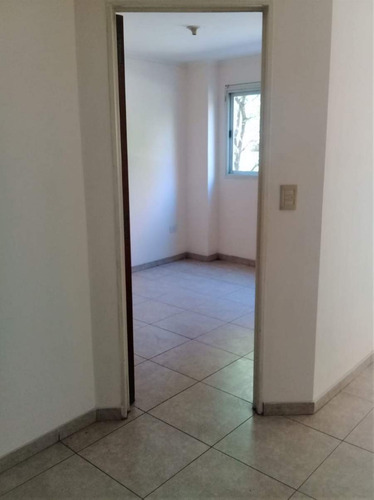 Imagen 9 de 13 de Depto 1 Dor Bv Illia Frente Con Balcon