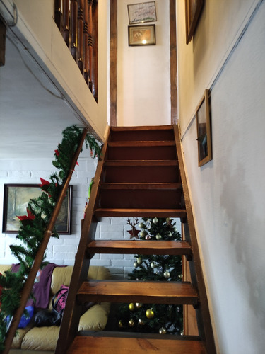 Casa Esquina Con Local Comercial Funcionando