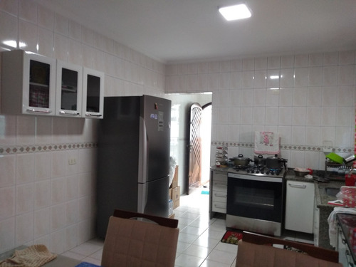 Imagem 8 de 14 de Sobrado Triplex Com 03 Dormitórios(01 Suíte) E 02 Vagas