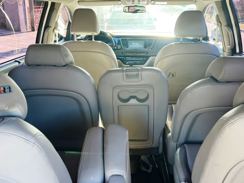 Imagen 6 de 23 de Kia Carnival