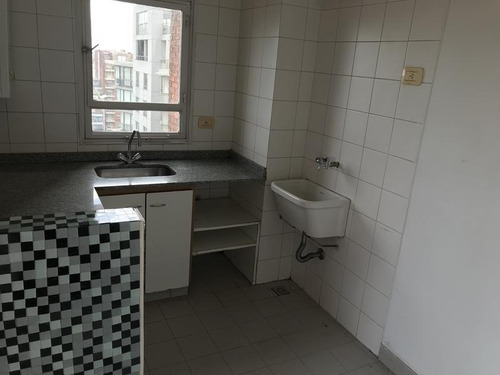 Departamento 2 Ambientes Con Balcón En Flores - Piso Alto En Torre Con Jardín Sum Y Parrillas