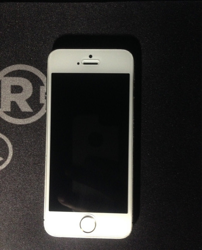 iPhone 5s / 16 Gb Detalle (huella)