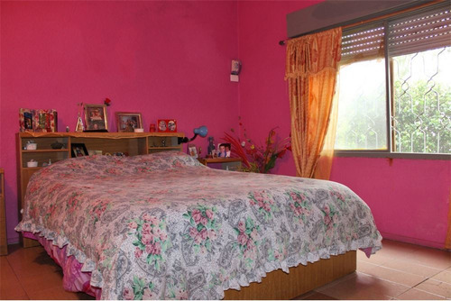 Venta Casa 2 Dormitorios, Depósito En Terreno