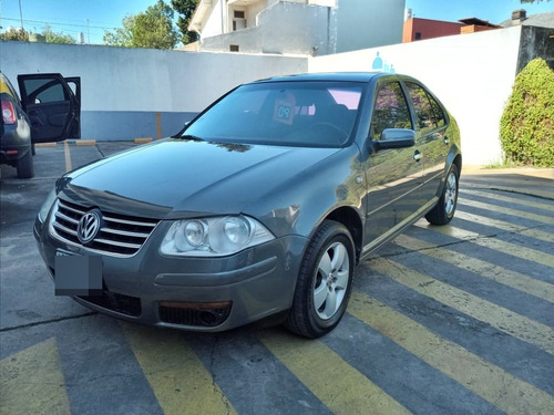 Volkswagen Bora 2.0 Nafta/gnc Full Con Techo Excelente Auto