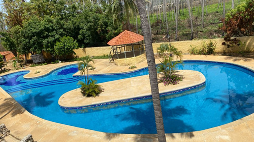 Vende Apartamento Conjunto Vacacional Los Cayos Villa Turística En Boca De Aroa, Falcón G20-06 Jm
