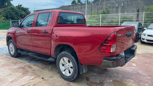 Imagen 11 de 14 de Toyota Hilux Sr 2018