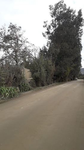 Amplio Terreno, Para Uso Rural Y Comercial.