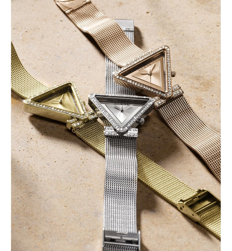 Reloj Para Mujer Marca Guess Color Blanco Venus Correa Coral Claro Bisel Coral Fondo Rosa