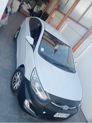 Hyundai  Accent  Rb 1.4