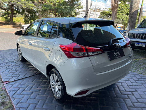 Imagem 4 de 13 de Toyota Yaris 1.3 16v Flex Xl Multidrive
