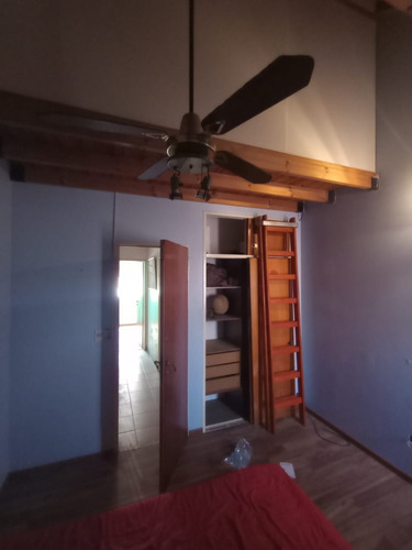 Dúplex De 3 Ambientes Con Entrada De Auto Cubierta