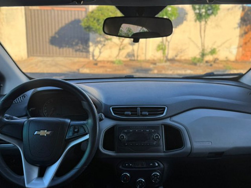 Chevrolet Onix Onix 1.0 MPFI LT 8V FLEX 4P MANUAL