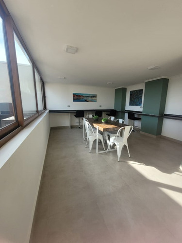 En Venta Departamento En Edificio Luminity