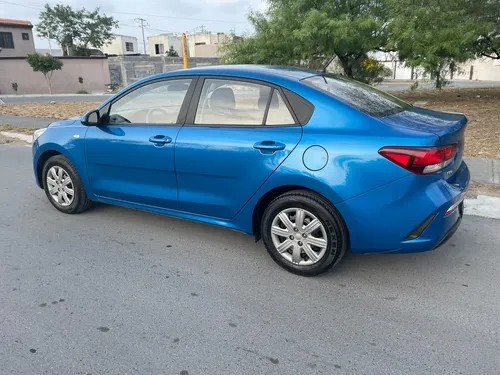 Kia Rio 1.6 L Sedan Mt