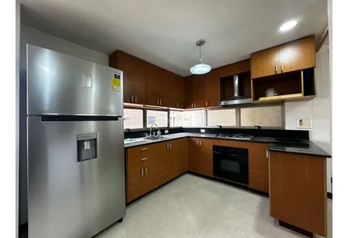 Excelente Apto En Venta.sector Los Parra ..