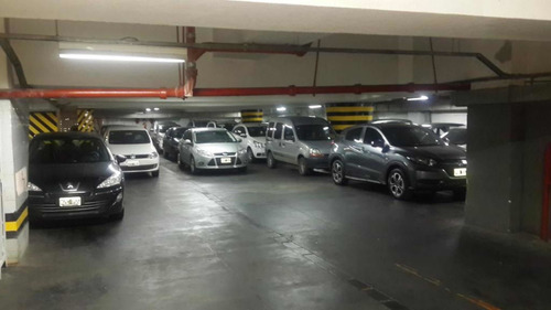 Block De Cocheras 10 (garage Corrientes 1640)