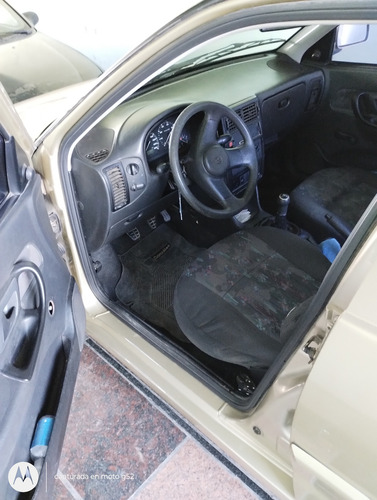 Volkswagen Polo Classic 1.6 Mi