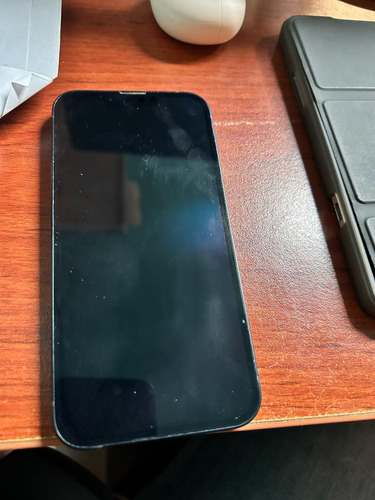 Apple iPhone 13 (128 Gb) - Negro (Usado)