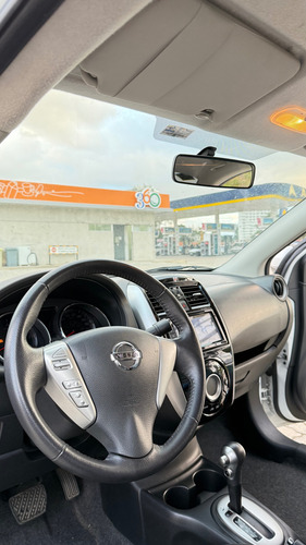 Nissan Versa 1.6 Exclusive At