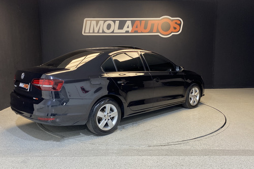 Volkswagen Vento 2.5 Advance Plus 170cv